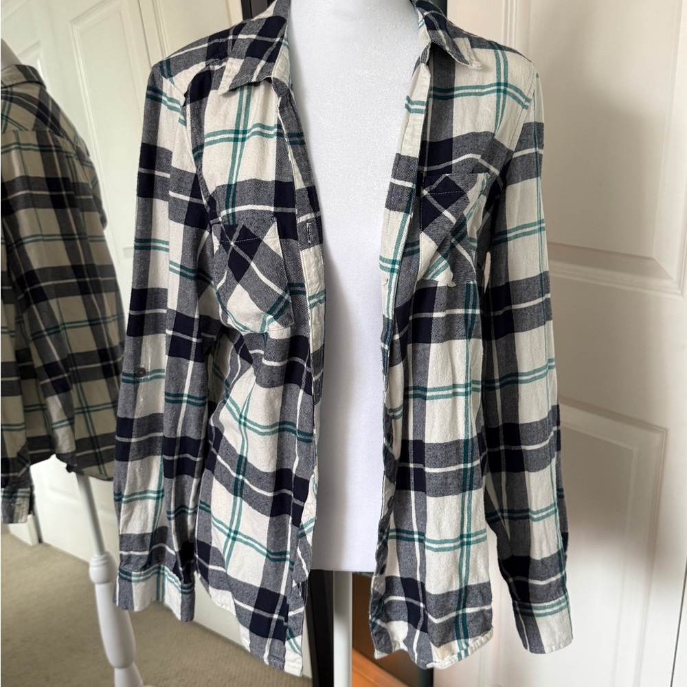 Falls Creek Navy and Cream Flannel Shirt - size large